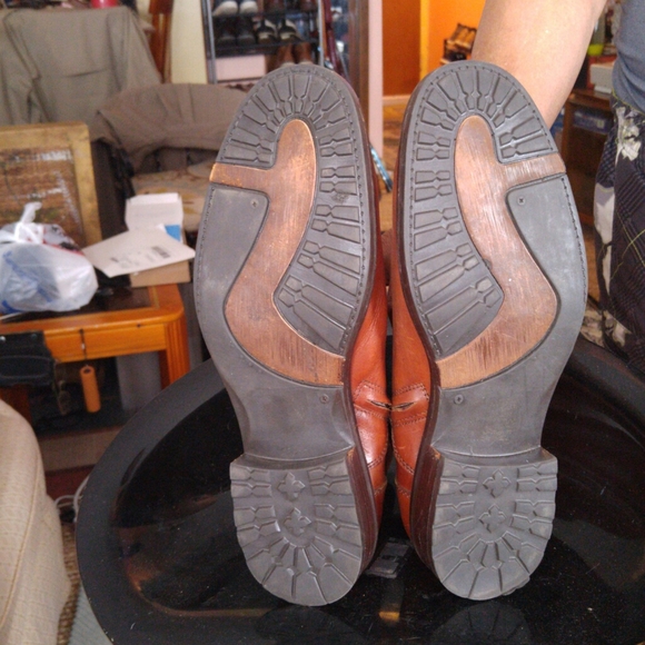 Boot - Picture 4 of 7